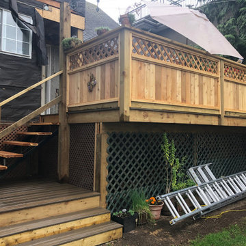 Multi level deck and fence in Vancouver