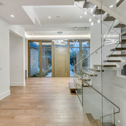 983 TUDOR AVENUE - Products