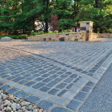 Natural Stone Mailbox/Walls and Courtstone Drive