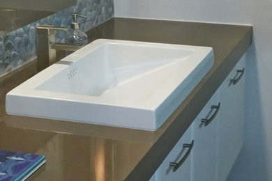 Bathroom - modern bathroom idea in Other