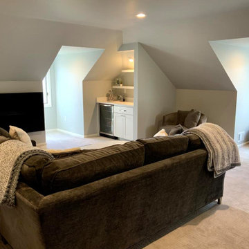 Small Bonus Room - Photos & Ideas | Houzz