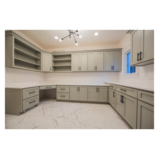 Lakeside Executive Retreat - Traditional - Laundry Room - Indianapolis ...