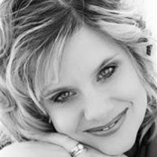Kara Stewart's photo