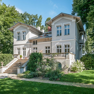 Fabrikantenvilla am Wasser
