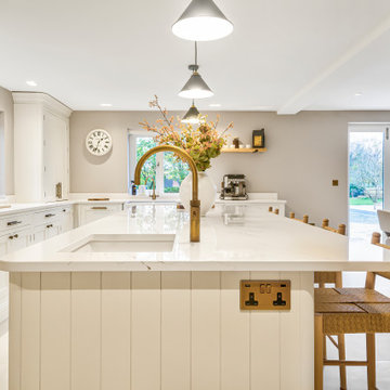 Belgravia Kitchen in Porcelain by Rever Kitchens