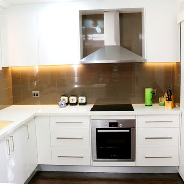 Kitchen top and bottom cabinets