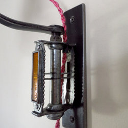 Pedal & Swing - Wall Lighting