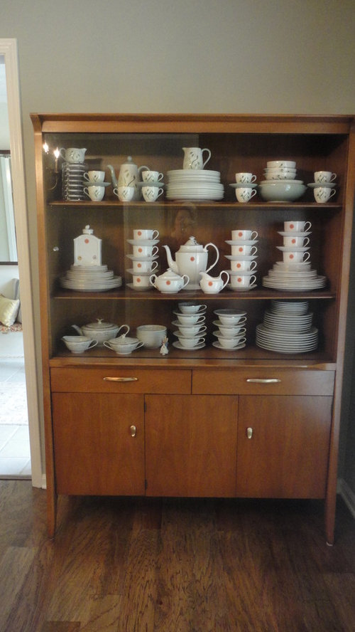 Displaying/Storing China