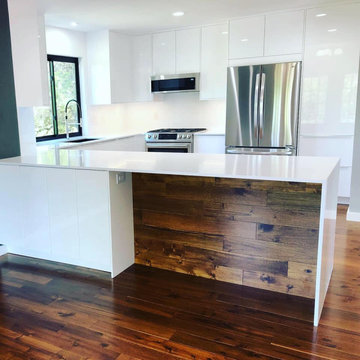 Austin, TX - Super White Vicostone Quartz - Kitchen