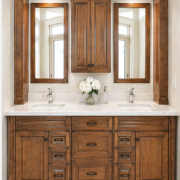WASHBURN ISLAND MASTER ENSUITE