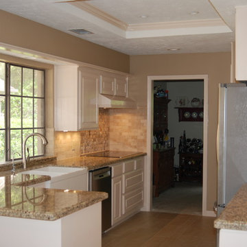 Dark and Outdated Kitchen to Bright and Clean Lines