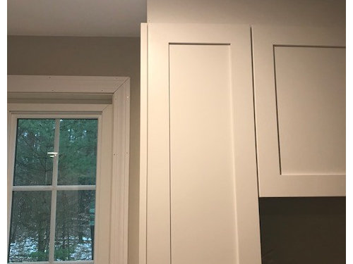 Kitchen Cabinet Crown Molding Dilemma, Is Crown Molding On Cabinets In Style