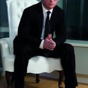 Jamie Brewer's photo
