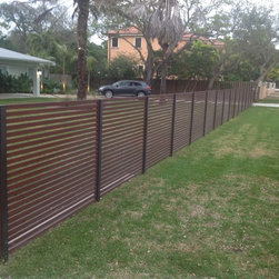 Full Slatted Enclosure - Home Fencing And Gates