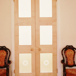 Pair Of Ripple Sycamore And Glass Star Detail Doors - Internal Doors