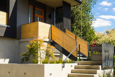 Photo of a contemporary exterior in Portland.
