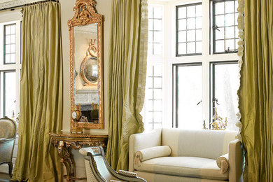 Elegant living room photo in New York