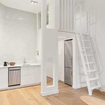 The Borrowed Light Apartment - East Village