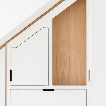 Dressing et table de chevet Pô courbes sous les toits