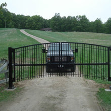 Driveway gate