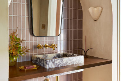Powder room - 1950s powder room idea in Orange County