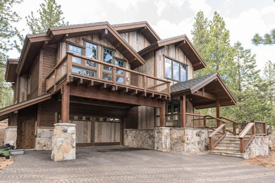 Arts and crafts exterior home photo in Sacramento