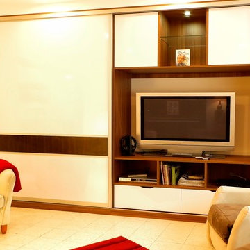 Rangement sur mesure dans salon