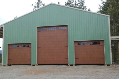 Inspiration for a transitional garage in Seattle.