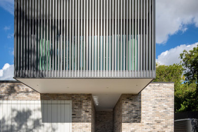 Design ideas for a contemporary entryway in Adelaide.