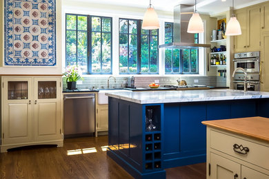 Example of a mid-sized transitional kitchen design in San Francisco