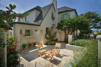 Transitional patio photo in San Francisco