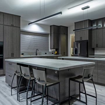 Dark Oak Laminate: An Individual Kitchen