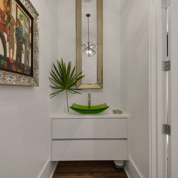 Modern Cabinetry in White High Gloss
