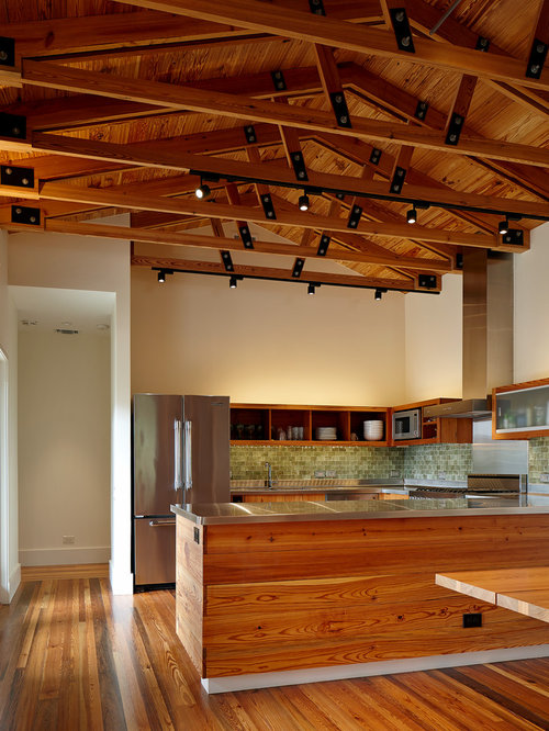 Best Exposed Wood Trusses Design Ideas & Remodel Pictures | Houzz