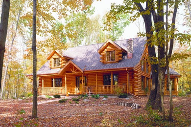 Example of a mountain style exterior home design in Milwaukee