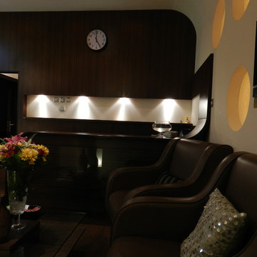 BEAUTY SALON