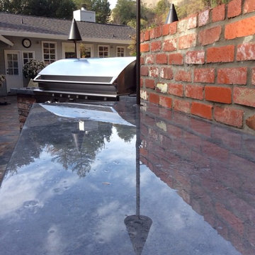 Brick BBQ for a Difficult Space