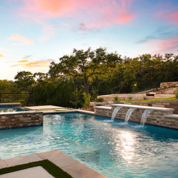 Modern: 4,950 ft², 4 BR/4 BA/2 ST home