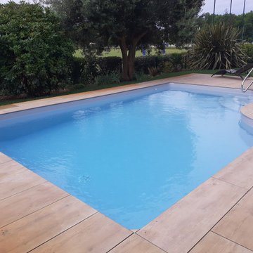 RENOVATION D'UN JARDIN NATUREL AUTOUR D'UNE PISCINE