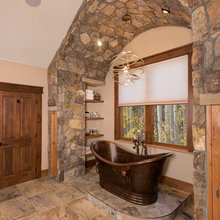 Master Bath Tub Area