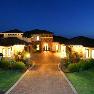 Inspiration for a contemporary home design remodel in Austin