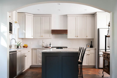Inspiration for a transitional kitchen remodel in Louisville