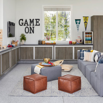 Garage & Gameroom