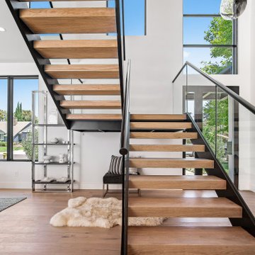 Contemporary-Modern Property in Santa Monica!