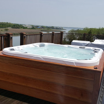 Hot tub
