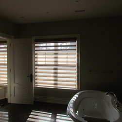 Birchview Drive, Lorne Park, Misissauga - Window Blinds