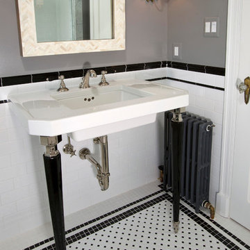 N. Arlington - Three Beautiful Baths