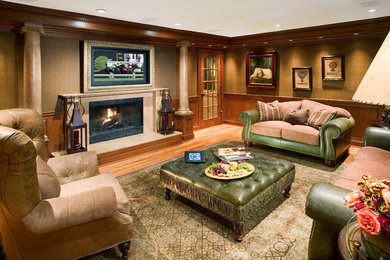 Design ideas for a traditional family room in New York.