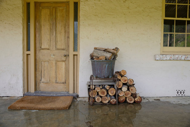 Country Entry by Jeni Lee