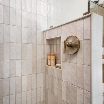 Riesman Lane Powder Room